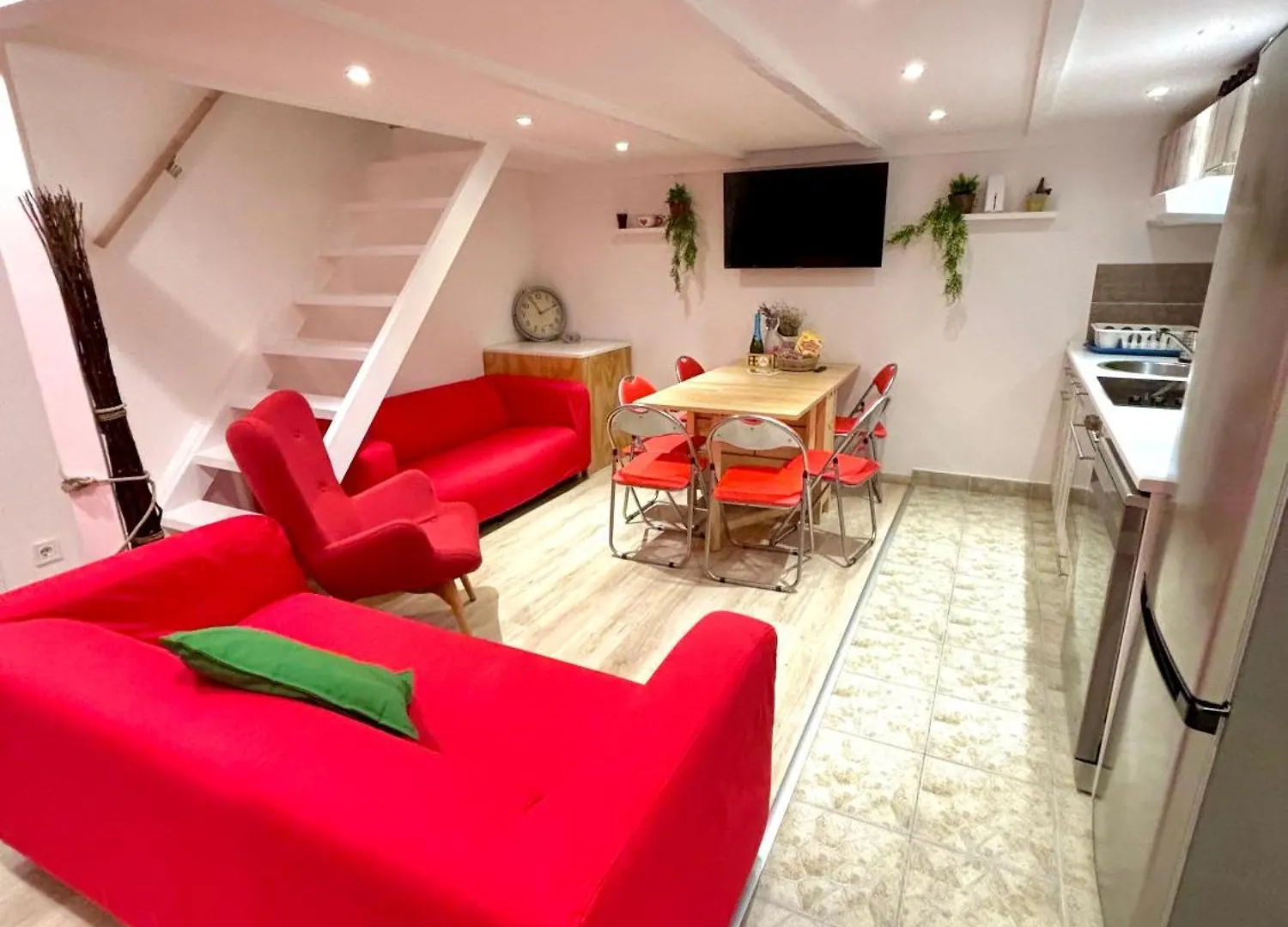 Mega Residence Budapest 0*,  Hungary